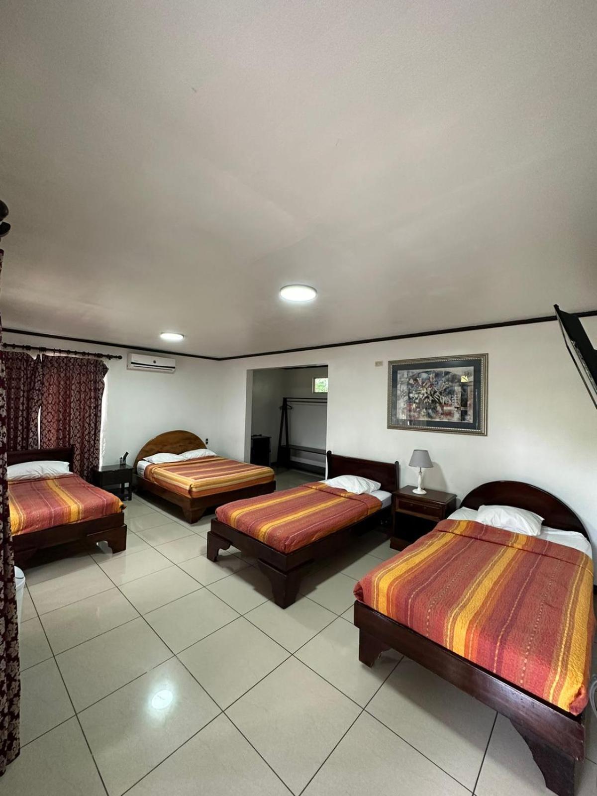 Brillasol Airport Hotel Las Ciruelas  ภายนอก รูปภาพ